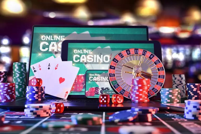 Ilustrasi keamanan enkripsi data digital untuk perlindungan privasi online